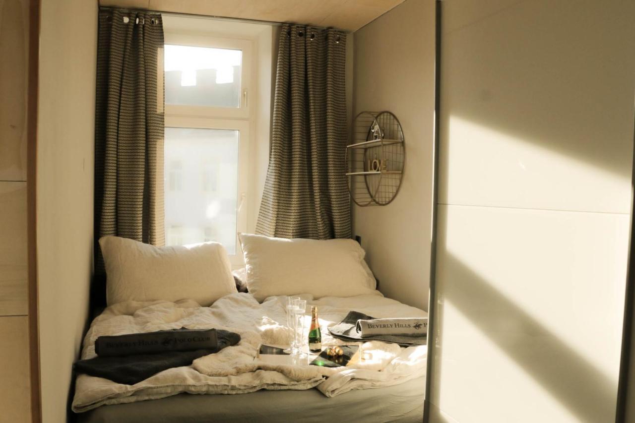 Charming Apartment: Only 10 Minutes To The Center Wina Bagian luar foto